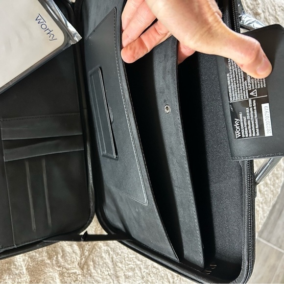Worky Office Everywhere Laptop Portable Briefcase Organizer - Picture 11 of 11